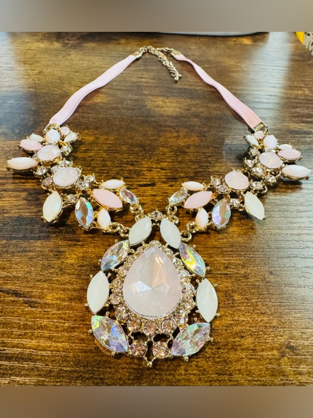 Statement Bib Necklace Pink Rhinestone Crystal Teardrop Gold Tone Ribbon - Picture 3 of 7